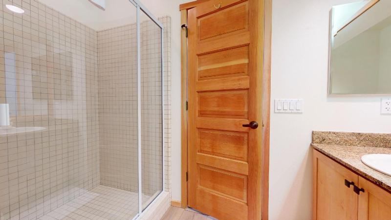 Snowcreek V #819 condo - image 38