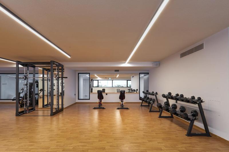 Enorme Epavli Urban Living - image 19