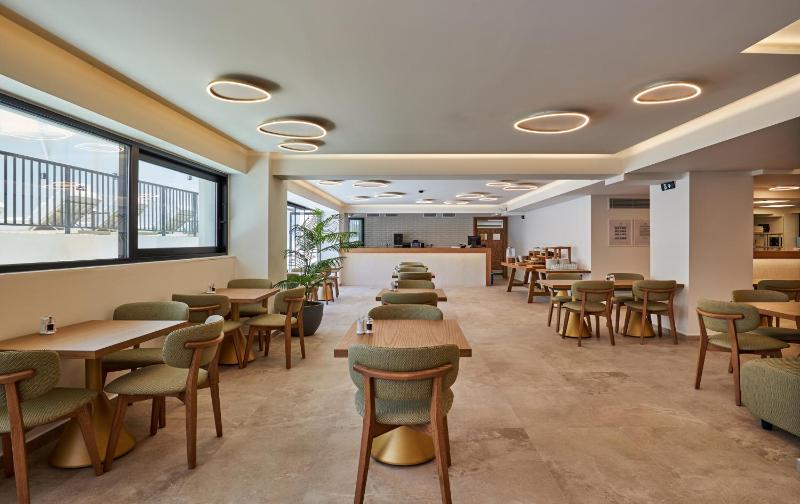 Enorme Epavli Urban Living - image 5