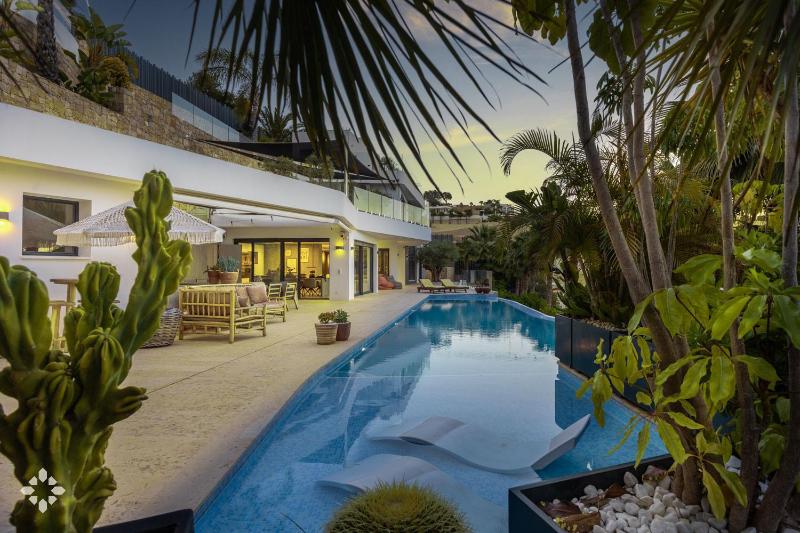 Villa El Rincon Del Olivo by Abahana Luxe - image 14