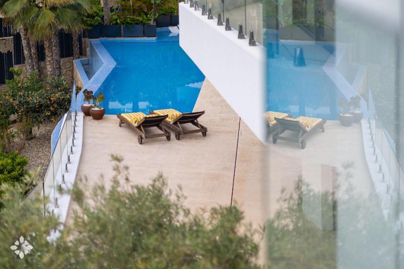 Villa El Rincon Del Olivo by Abahana Luxe - image 17