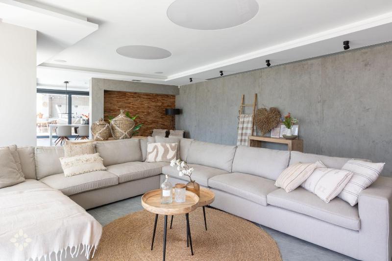 Villa El Rincon Del Olivo by Abahana Luxe - image 32