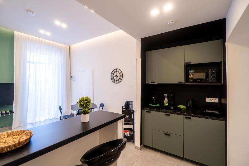 Alyde Apartments - image 12