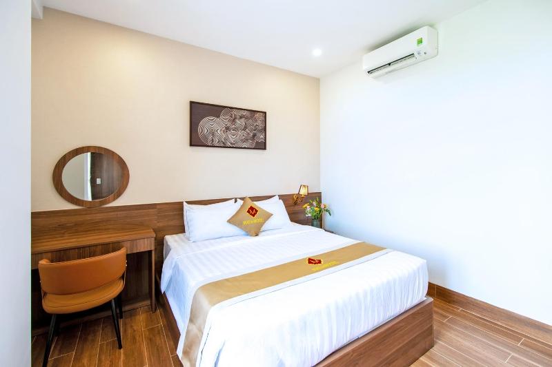 May The Hotel - image 8