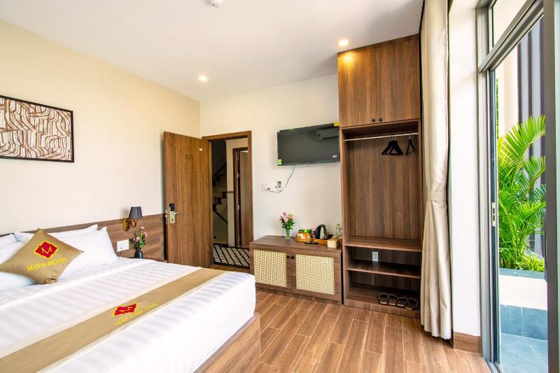 May The Hotel - image 15