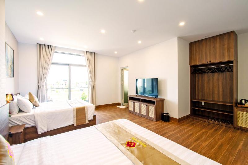 May The Hotel - image 13