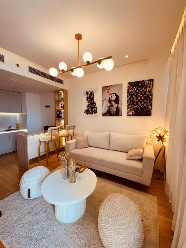 The Quite Corner Luxury - image 2