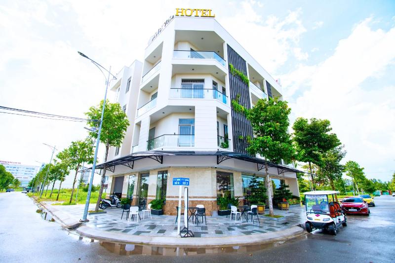 May The Hotel - image 1