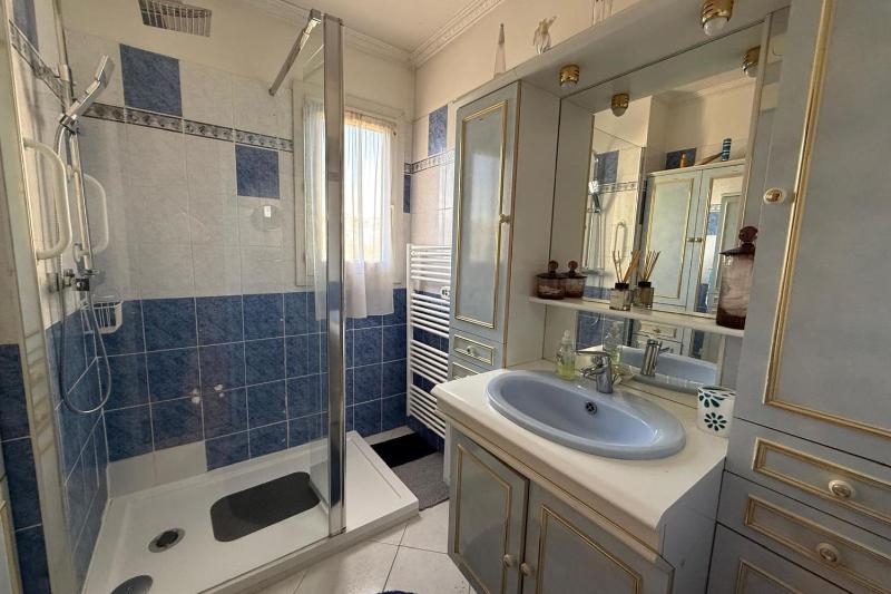 Apartment with balcony and parking Cagnes-sur-Mer - image 11