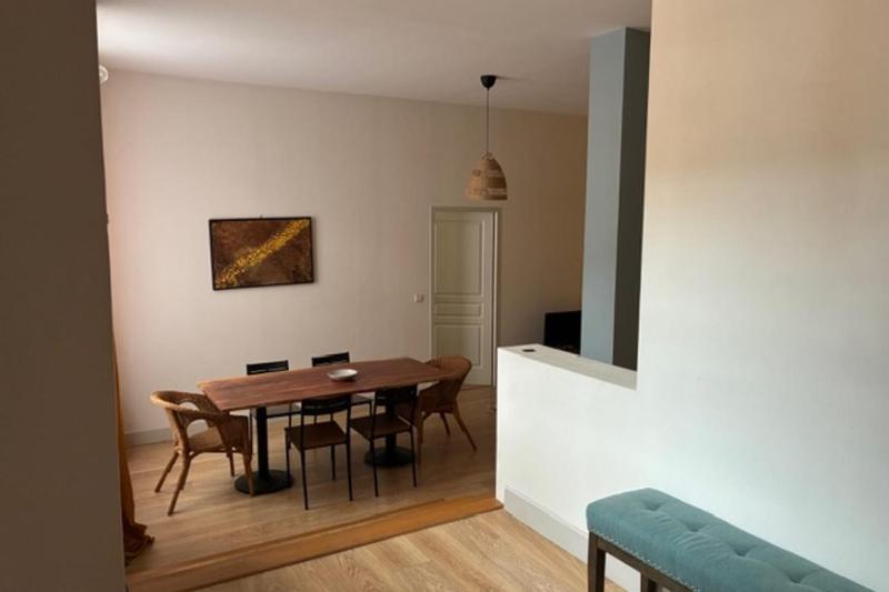 Roof terrace apartment in Avignon - image 5