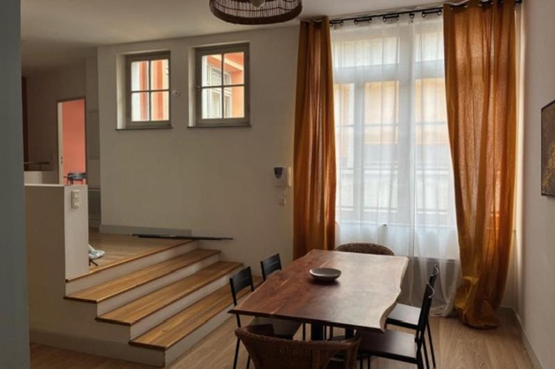 Roof terrace apartment in Avignon - image 2