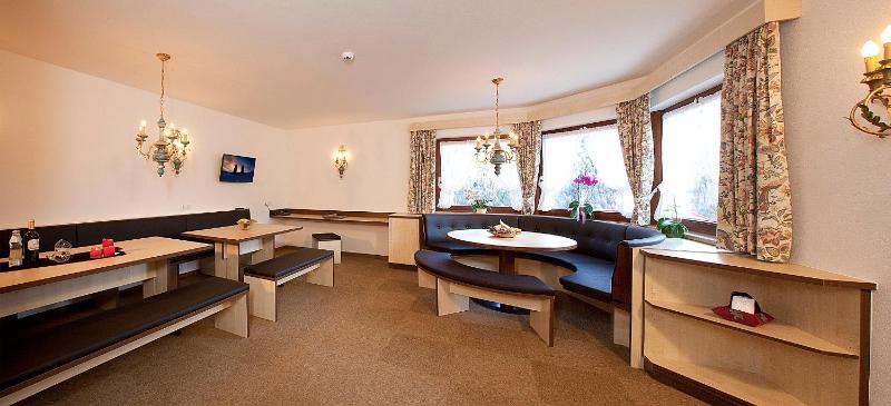 Apartment with Mountain View image 4