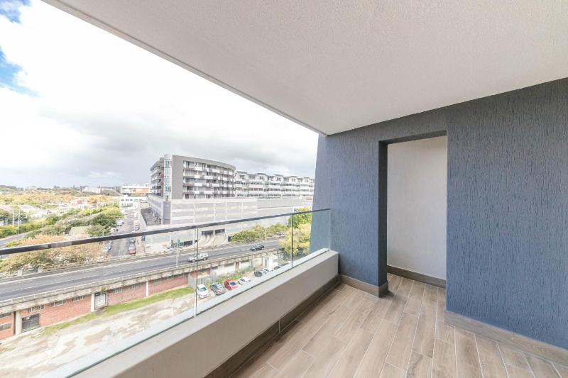 Colourful and Cosy Studio Apartment in Newlands - image 5