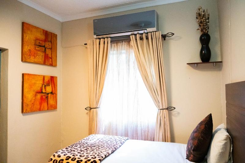 Guest Paradise Lodge - image 14