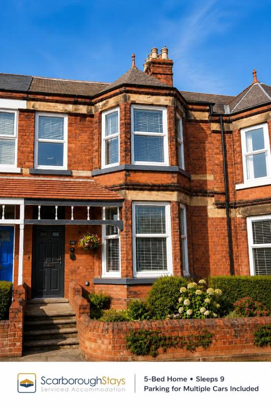 Scarborough Stays - Victorian Townhouse - 5 Bedrooms - SLEEPS 9 - image 3