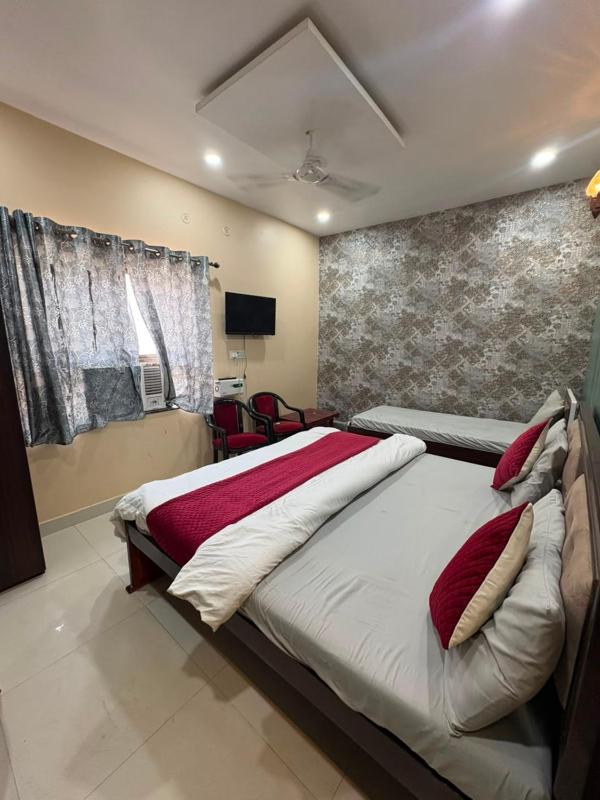 Saryu Homestay Near Ram Janam Bhumi - image 7