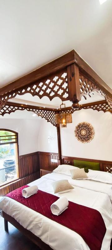 Navora Houseboats - image 35