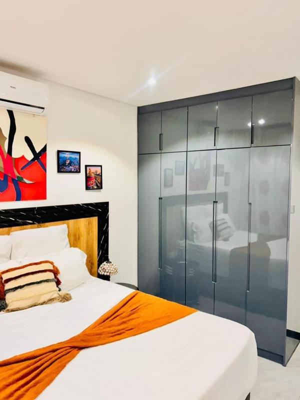 Platinum apartments - image 5