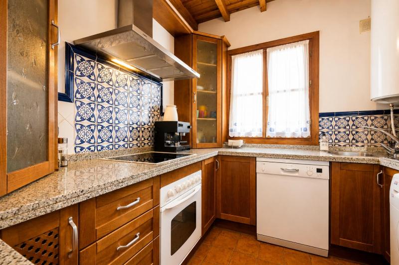 Apartamento Oasis Granada - image 3