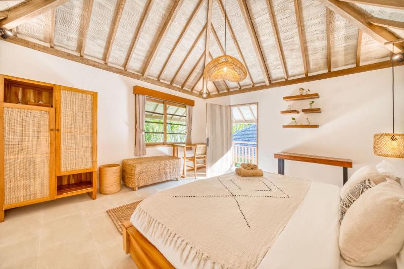 Spacious 2 Villas combined 9 bedrooms 2 pools - image 34