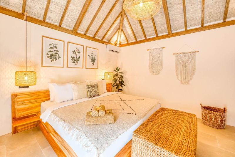 Spacious 2 Villas combined 9 bedrooms 2 pools - image 33