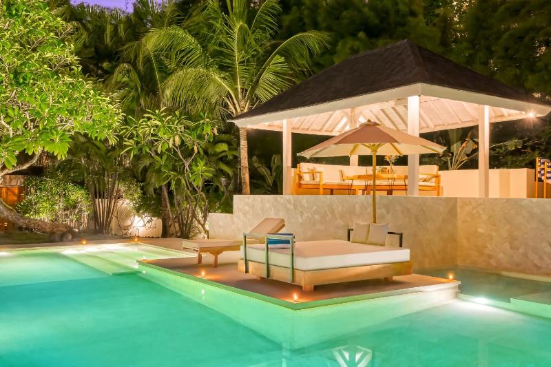 Spacious 2 Villas combined 9 bedrooms 2 pools - image 47