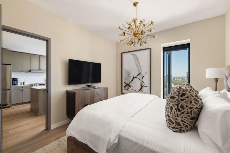 22nd Floor Corner - City Lights - image 22