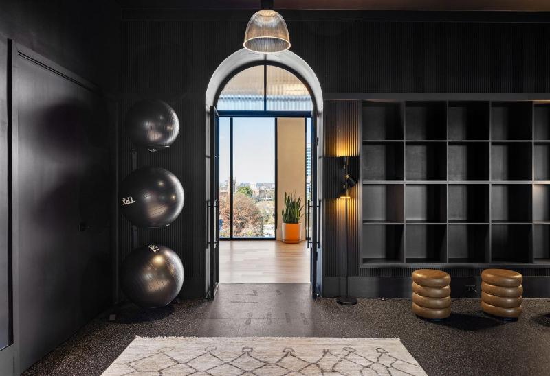 22nd Floor Corner - City Lights - image 31
