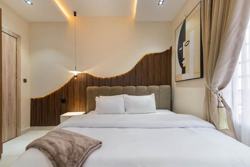 GMH Luxury Homes - image 11