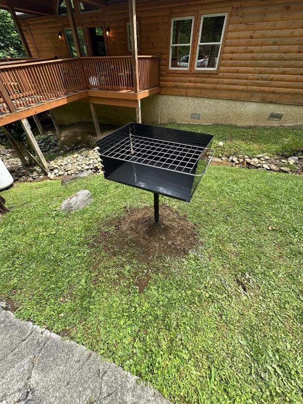 Creekside Manor cabin - image 45