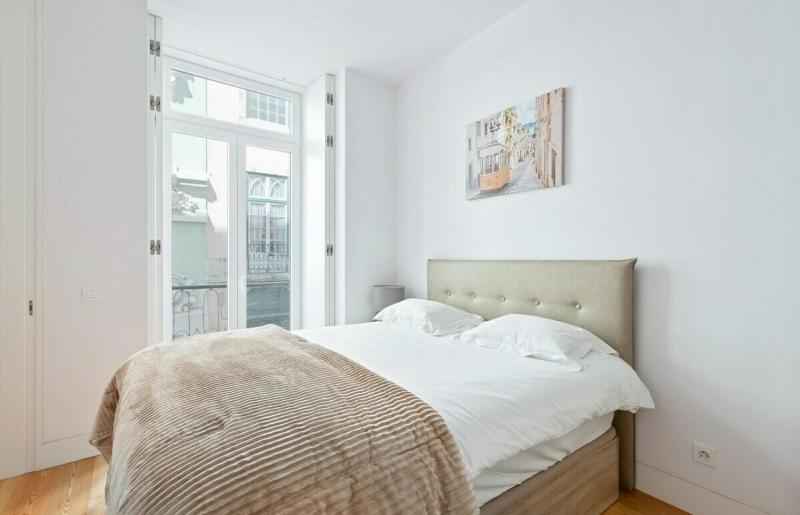 Spacious 1 Bedroom Apartment near Baixa - image 9