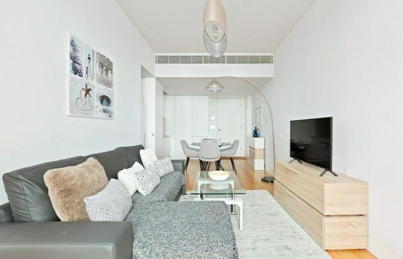 Spacious 1 Bedroom Apartment near Baixa - image 13