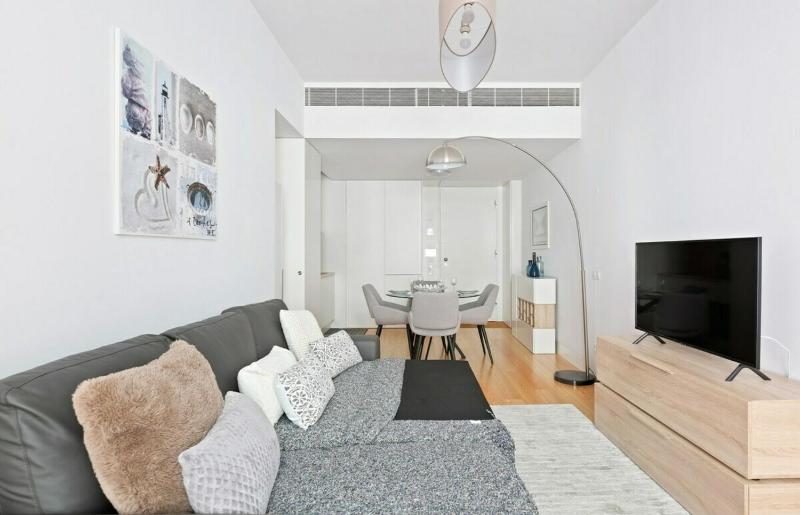 Spacious 1 Bedroom Apartment near Baixa - image 14
