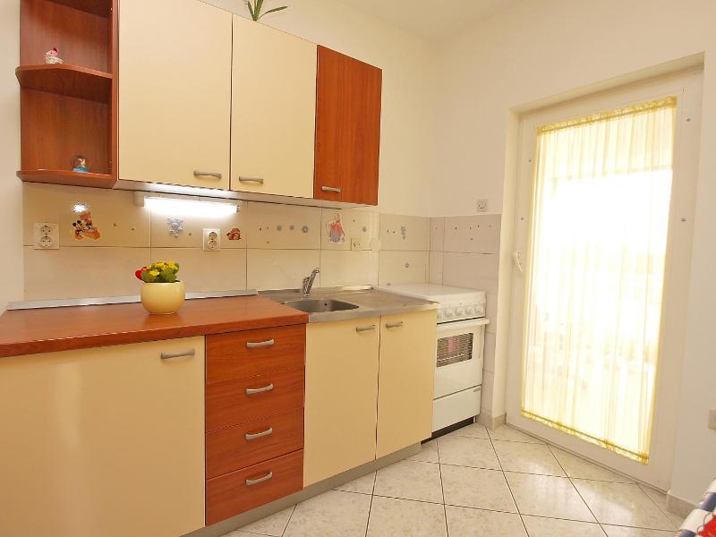 Apartment image 3
