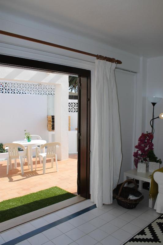 Apartamento T3 Gemeas 20m da Praia Olhos de Agua - image 11