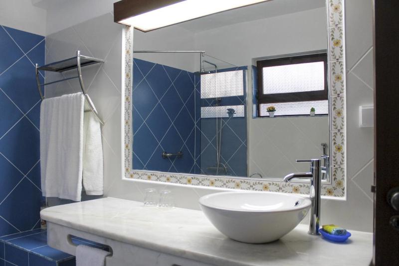 Apartamento T3 Gemeas 20m da Praia Olhos de Agua - image 2