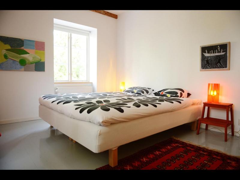Double Room with Shared Bathroom image 3