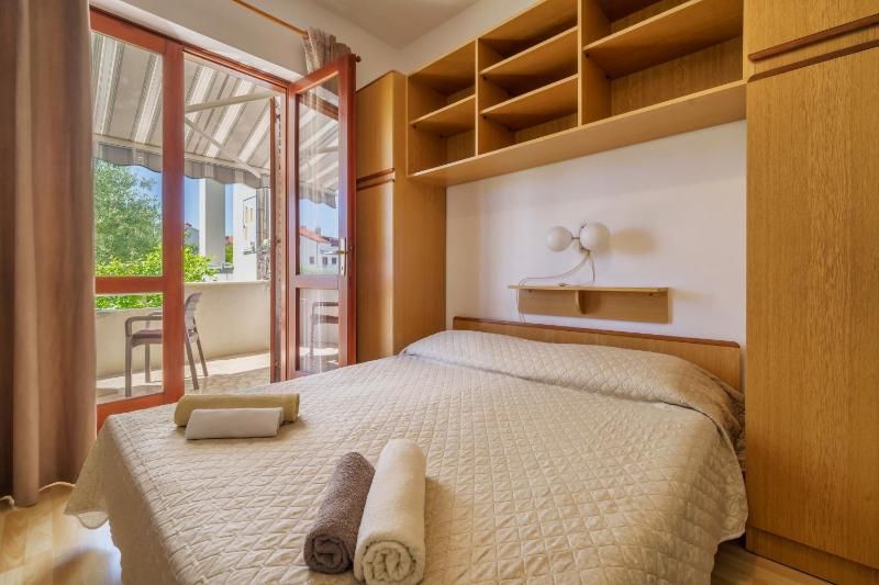 Apartment Smiljana - image 22