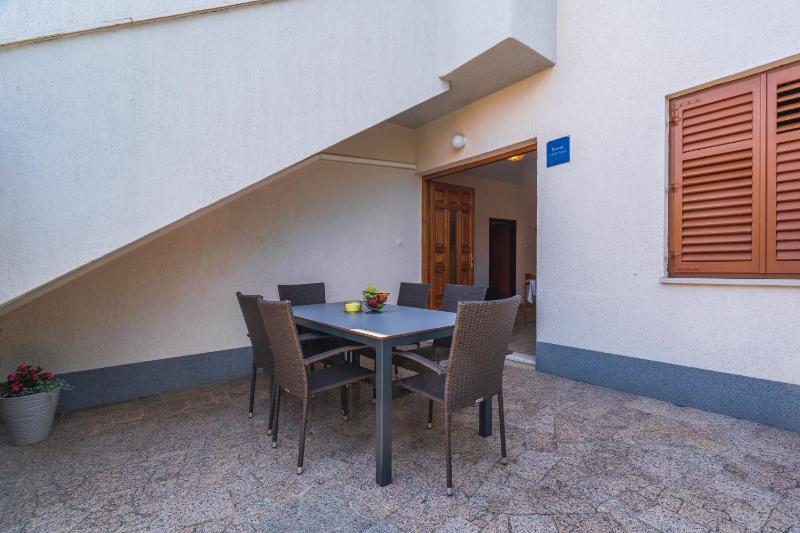 Apartment Smiljana - image 11