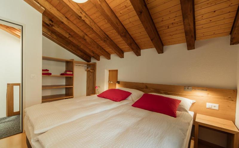 Duplex Four-Bedroom Apartment image 3