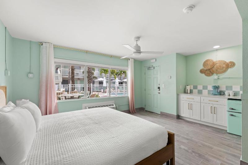 Hotel Cabana Clearwater Beach - image 30