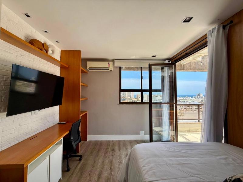 Leblon Luxury Penthouse with Pool - Two Bedrooms - image 7