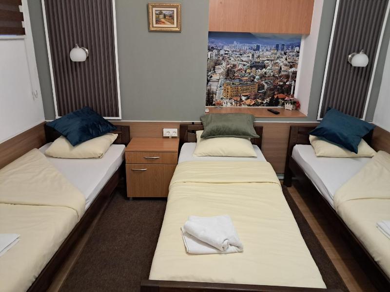 Bascarsija Guesthouse - Private Bath TV & AirCon - image 4