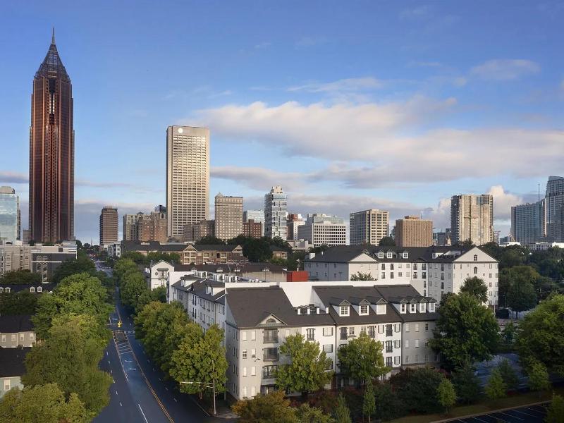 Midtown luxe Skyline Residences - image 15