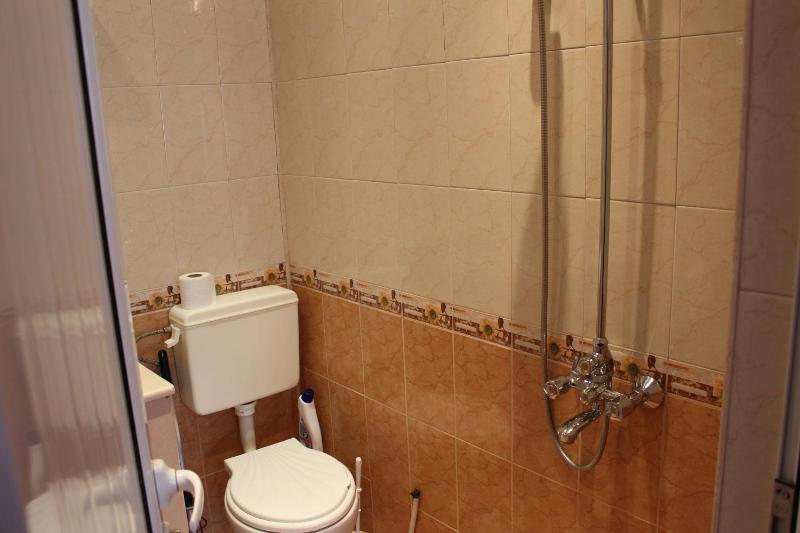 Double Room with Balcony image 2