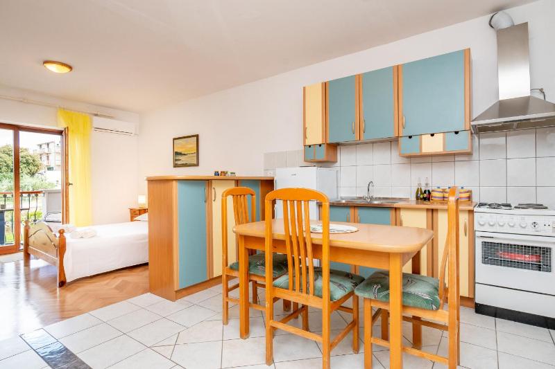 Apartments Sunny Retreat - image 7