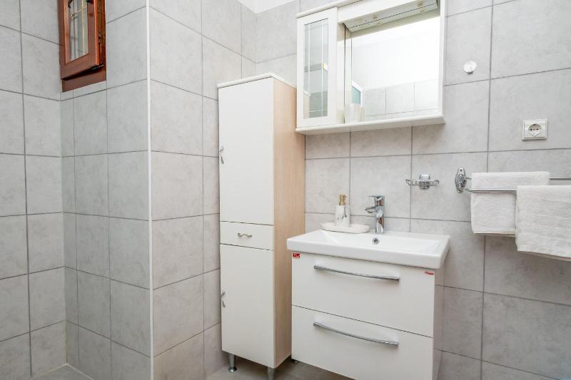 Apartments Sunny Retreat - image 10