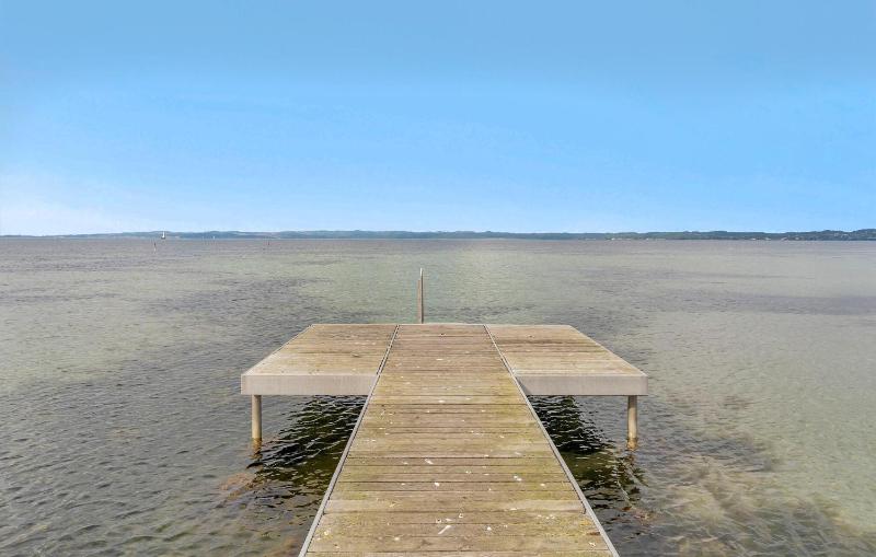 1 Bedroom Beautiful Apartment In Ebeltoft - image 11