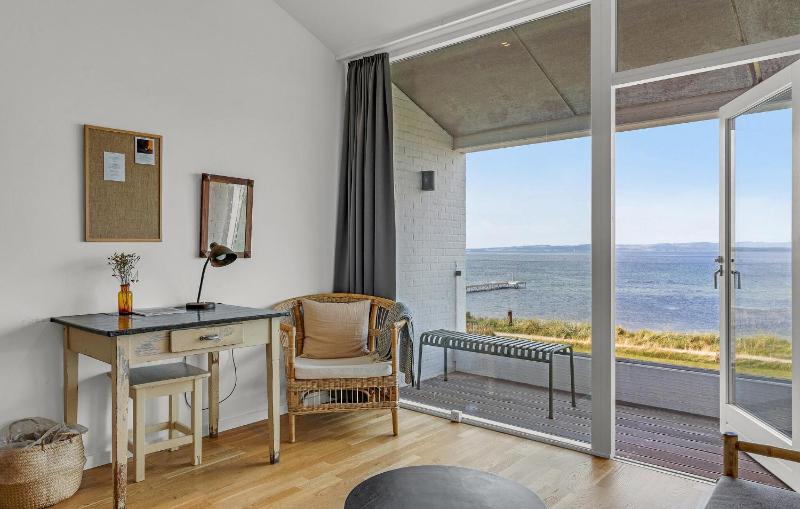 1 Bedroom Beautiful Apartment In Ebeltoft - image 17
