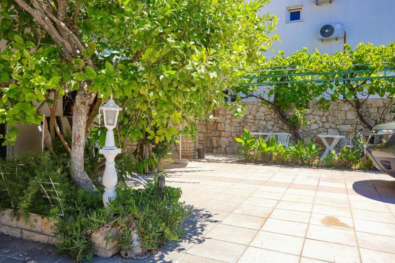 Apartments with parking space Srima - Vodice Vodice - 25188 - image 13
